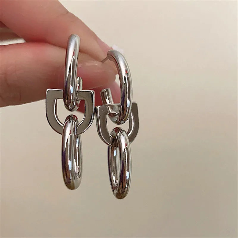 Irregular Metal Pendant Earrings European American Style Personality Fashion Stud Earrings Ms Girl Travel Wedding Accessories