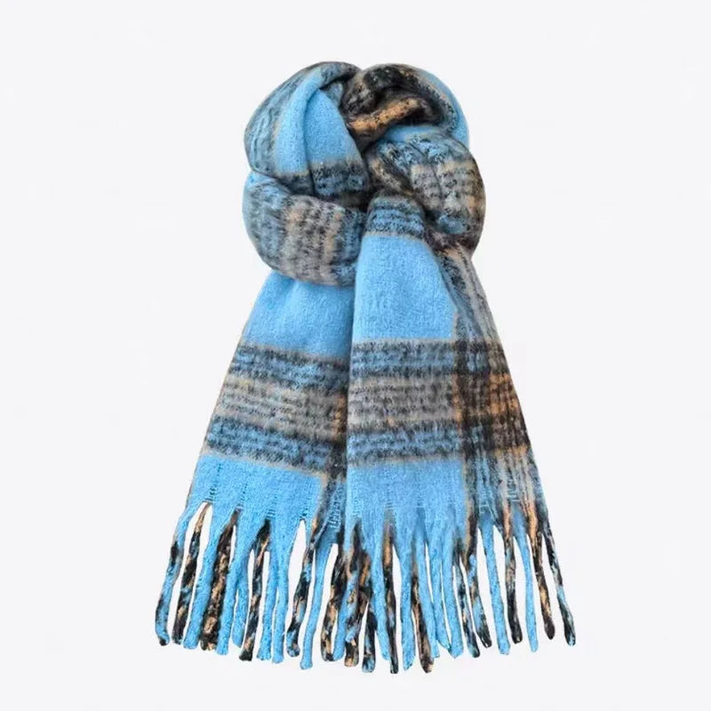 Black and White Plaid Printed Scarf Women's Autumn and Winter Polyester Fiber Scarf Fashionable and Versatile Warm Neck Shawl